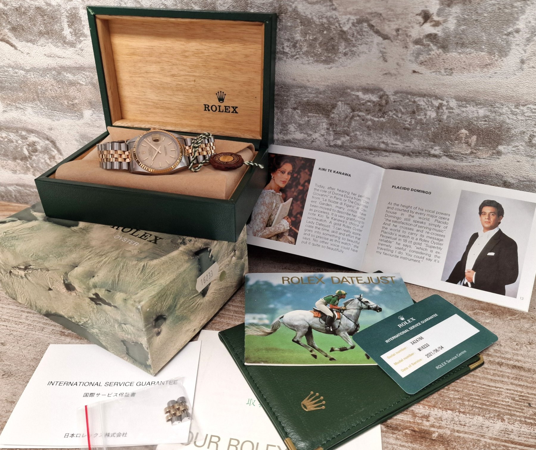 Rolex Oyster Perpetual Datejust 16233