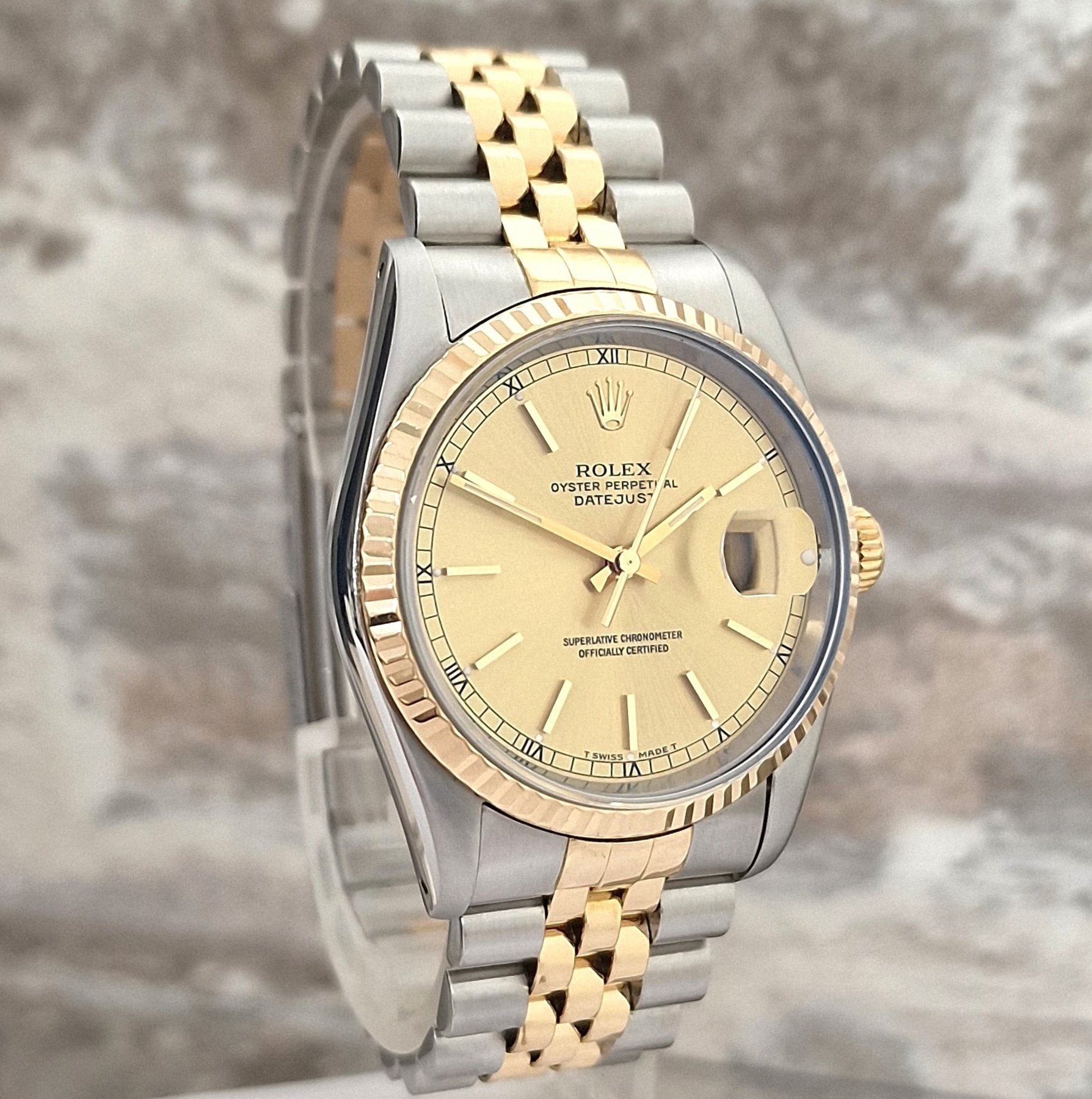 Rolex Oyster Perpetual Datejust 16233
