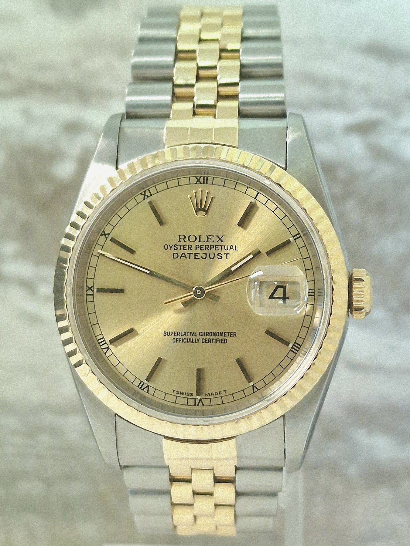 Rolex Oyster Perpetual Datejust 16233