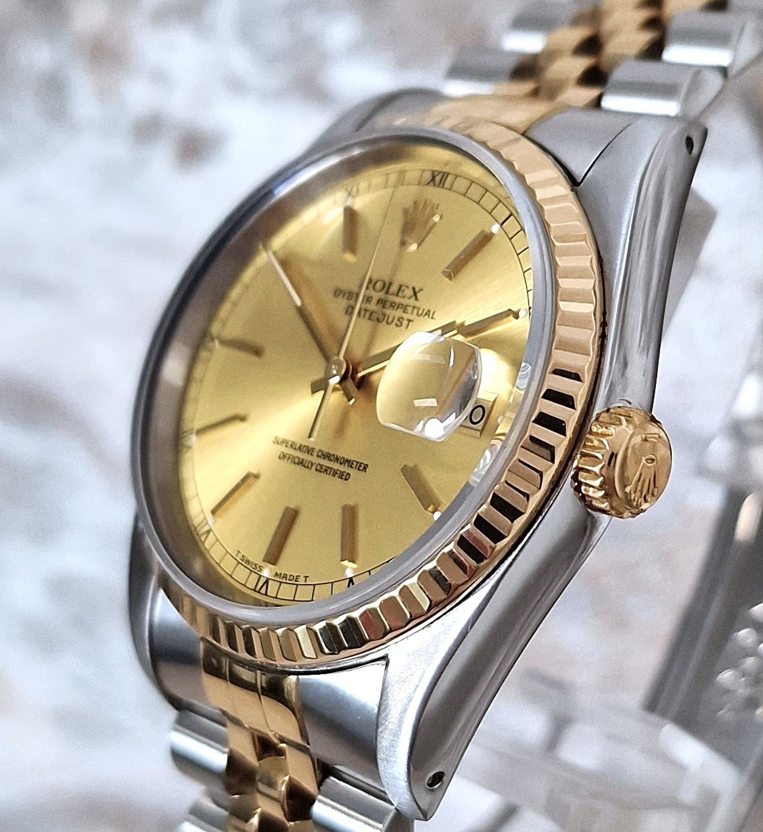 Rolex Oyster Perpetual Datejust 16233