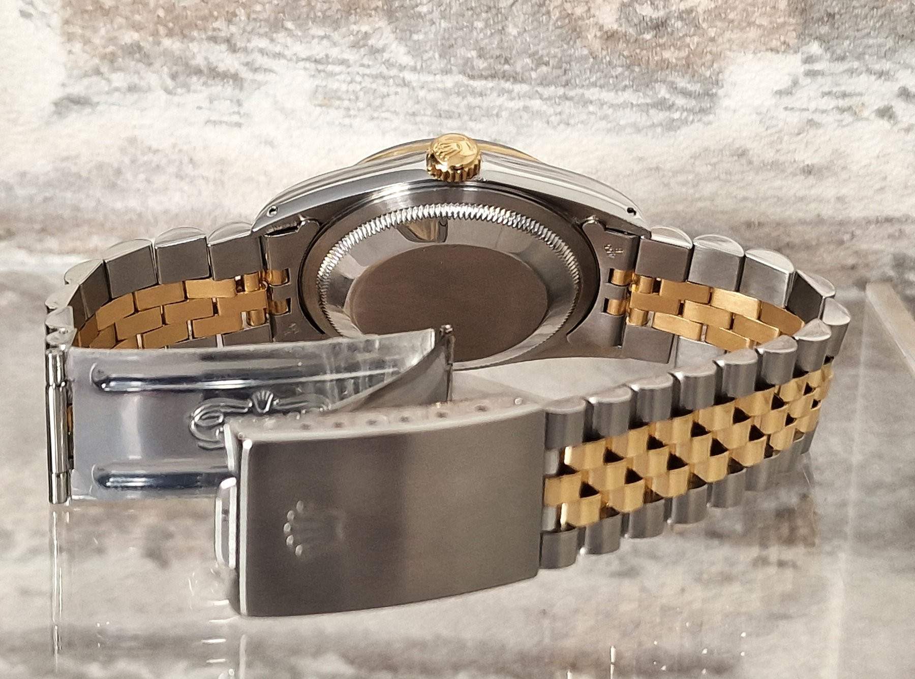 Rolex Oyster Perpetual Datejust 16233