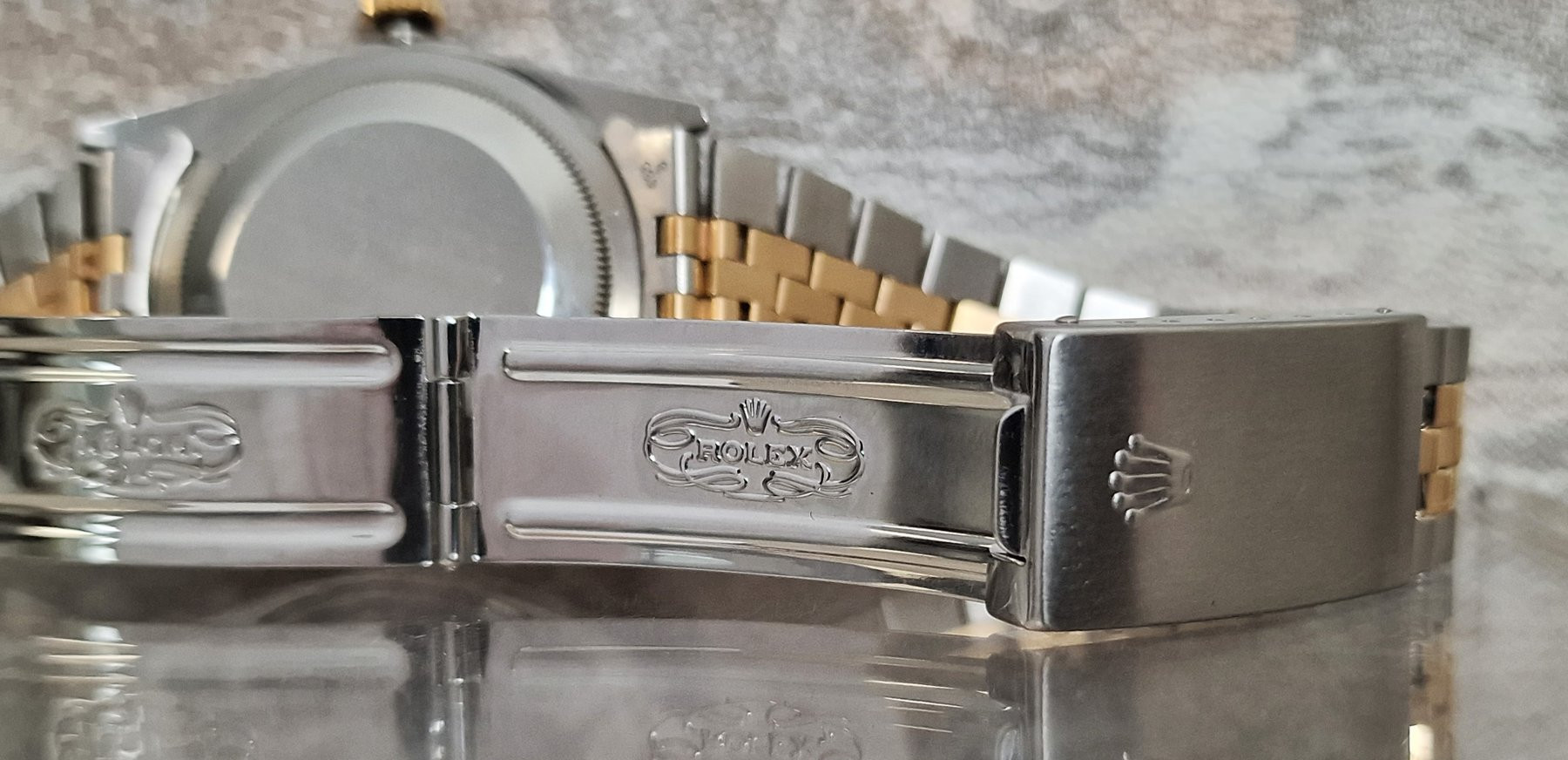 Rolex Oyster Perpetual Datejust 16233