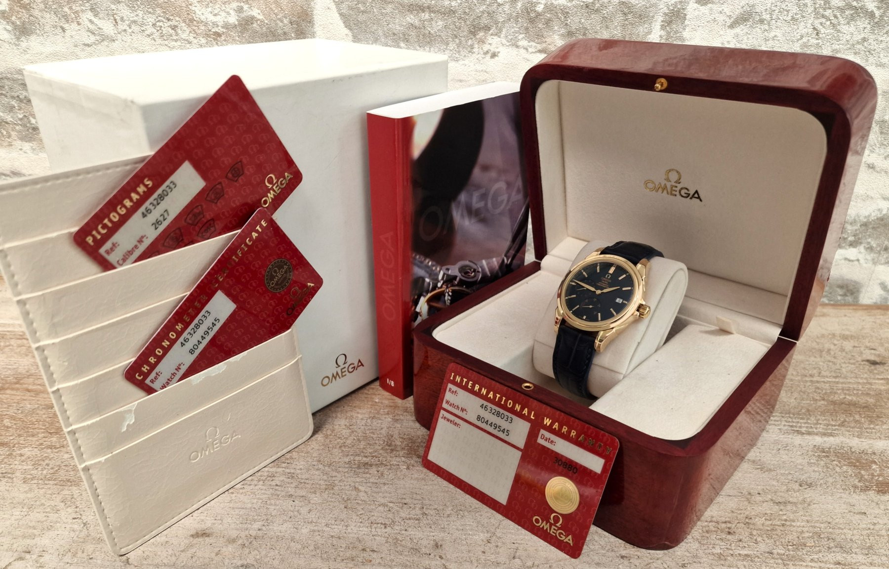 18k Omega De Ville Co-Axial power reserve - Full Set