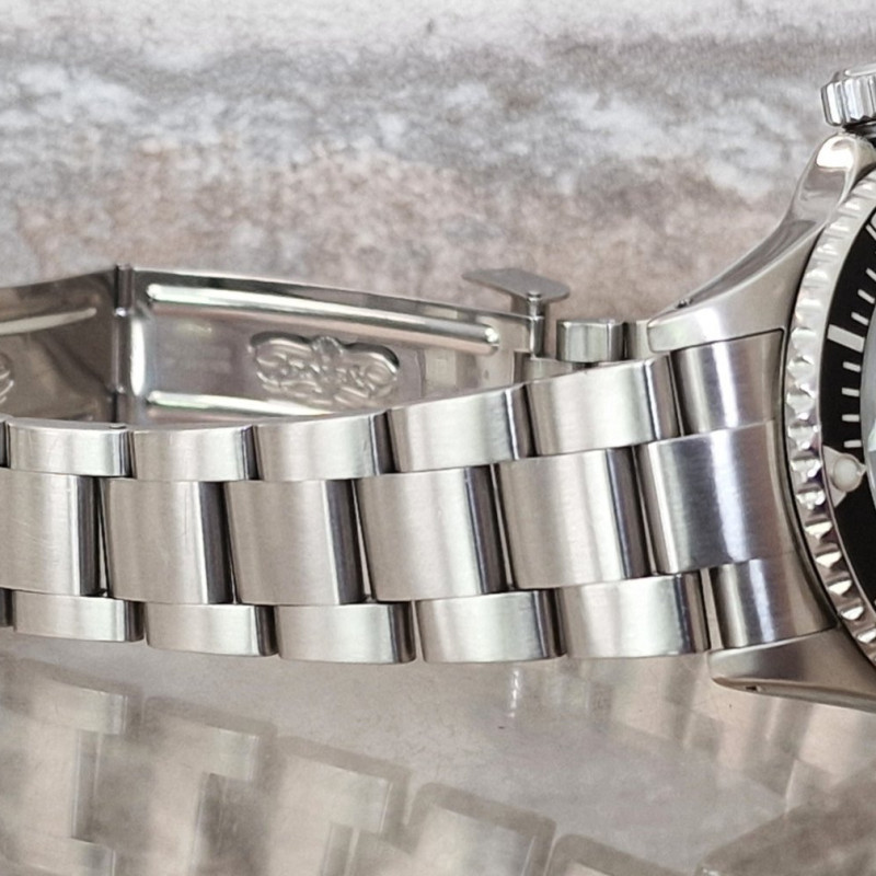 Rolex Submariner Date 16610. Full Set