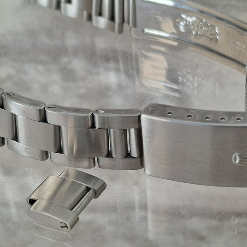 Rolex Oyster Perpetual Datejust 15200 Full Set - Sold Rolex Oyster Perpetual Datejust 15200 Full Set - Sold