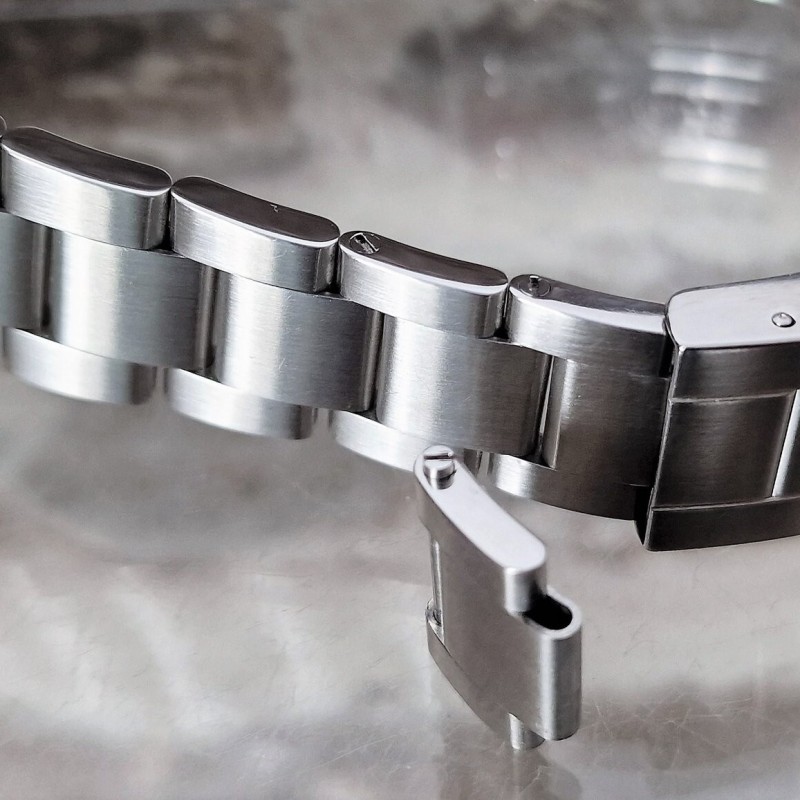 Rolex Sea-Dweller 16600 - Sold