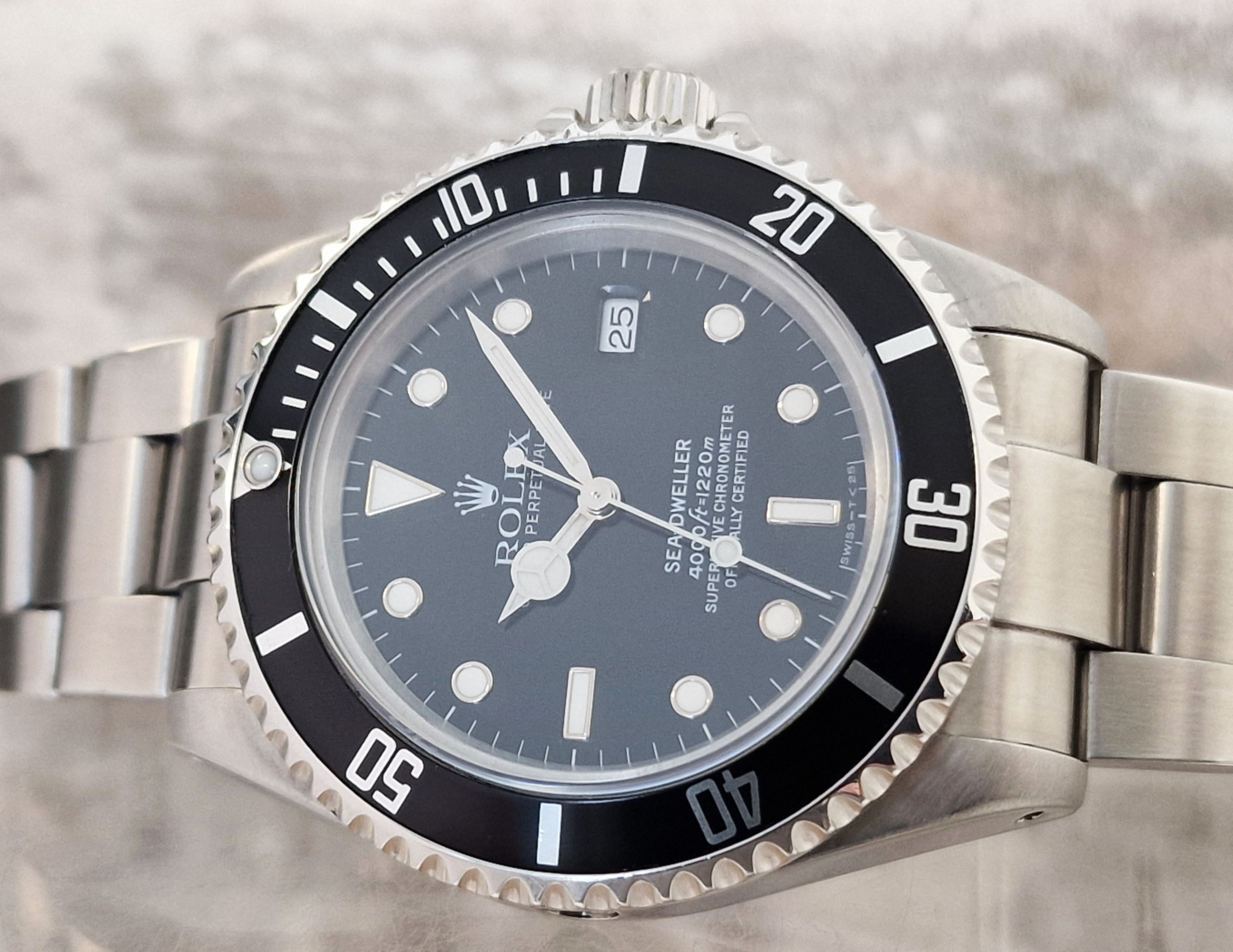 Rolex Sea-Dweller 16600 - Verkocht