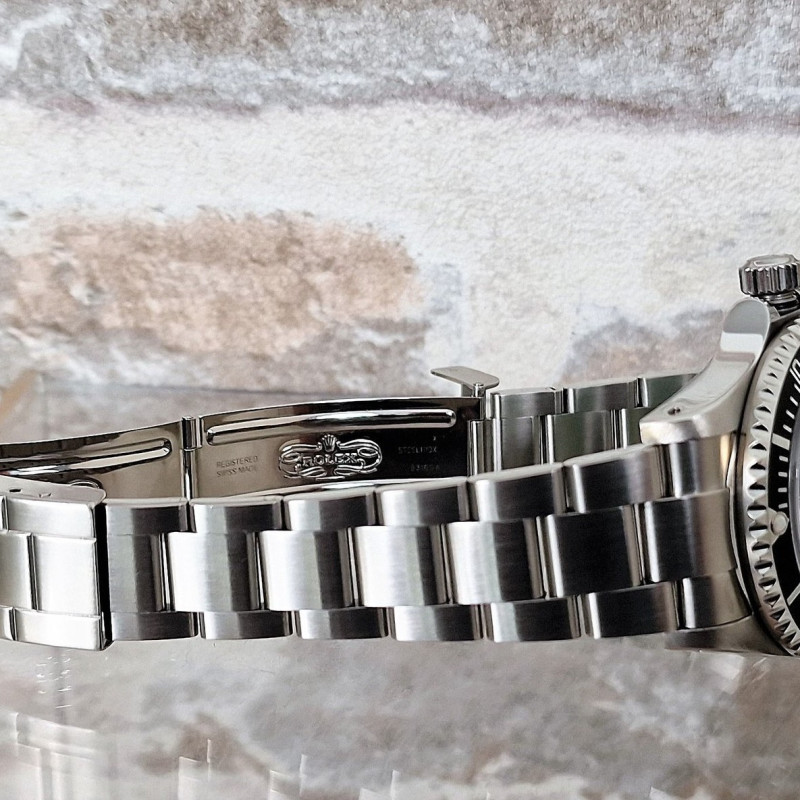 Rolex Sea-Dweller 16600 - Sold