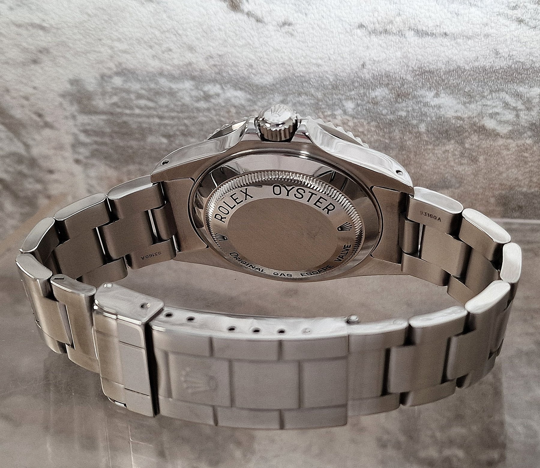 Rolex Sea-Dweller 16600 Full Set - Verkocht Rolex Sea-Dweller 16600 Full Set - Verkocht